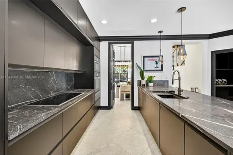 $2,590,000 | 3325 Northeast 17th Court, Fort Lauderdale, FL 33305