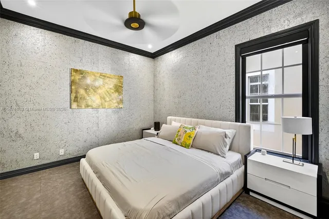 $2,750,000 | 3325 Northeast 17th Court, Fort Lauderdale, FL 33305