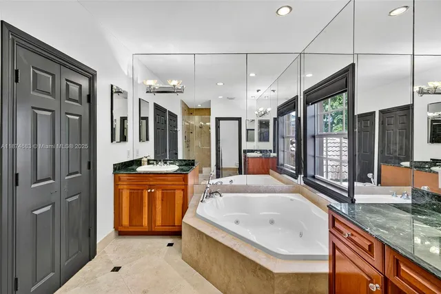 $2,750,000 | 3325 Northeast 17th Court, Fort Lauderdale, FL 33305