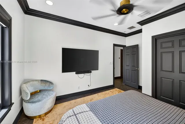 $2,750,000 | 3325 Northeast 17th Court, Fort Lauderdale, FL 33305