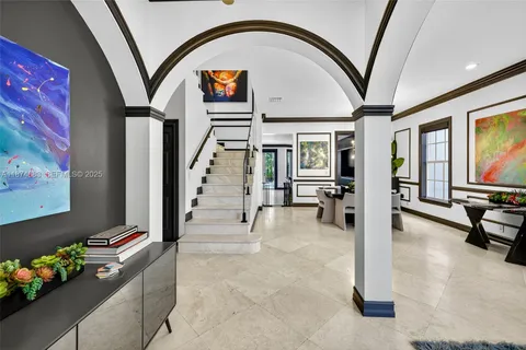 $2,590,000 | 3325 Northeast 17th Court, Fort Lauderdale, FL 33305