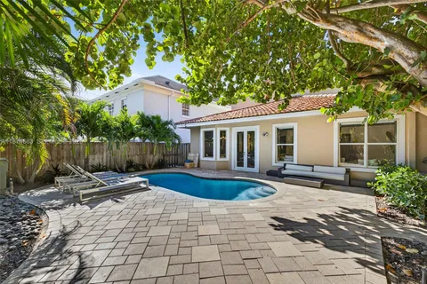 $2,590,000 | 3325 Northeast 17th Court, Fort Lauderdale, FL 33305