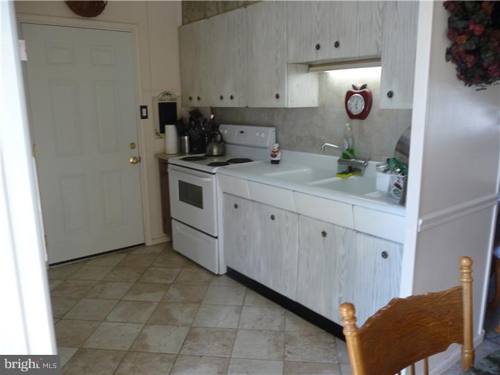 704 Beaumont Road Fairless Hills, PA 19030 - Photo 8 of 17 Gallery Image 8