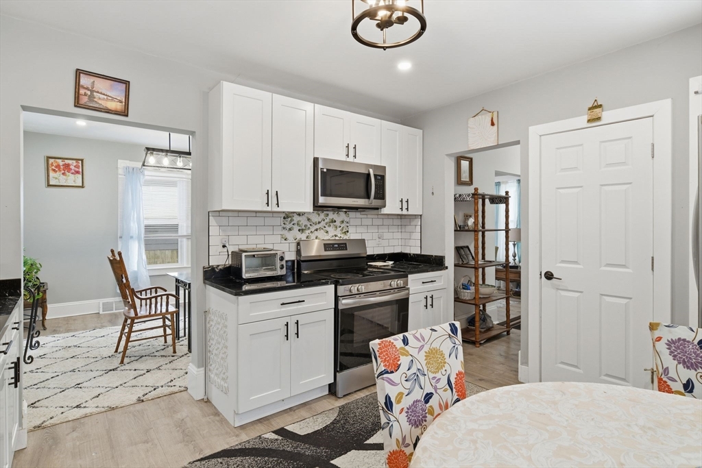 410 Allen Street Springfield, MA 01118 - Photo 12 of 27