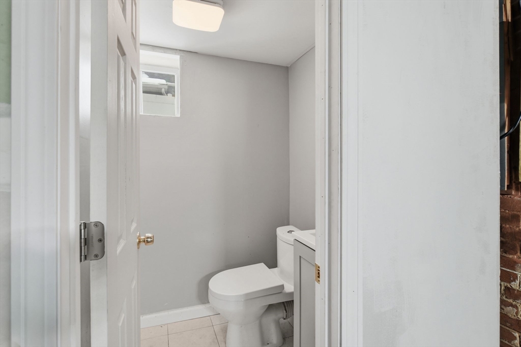 410 Allen Street Springfield, MA 01118 - Photo 22 of 27