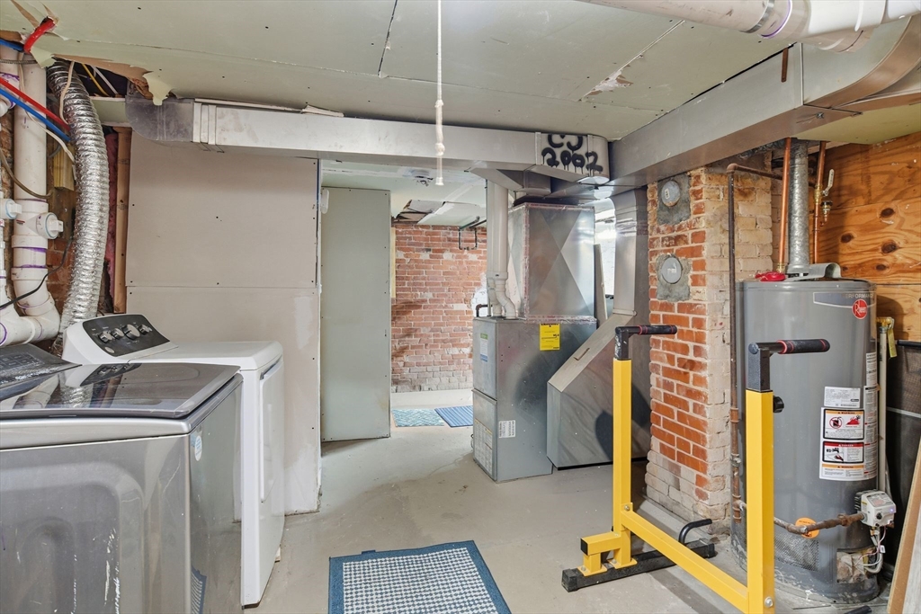 410 Allen Street Springfield, MA 01118 - Photo 23 of 27