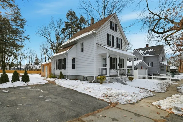 $294,900 | 410 Allen Street, Springfield, MA 01118