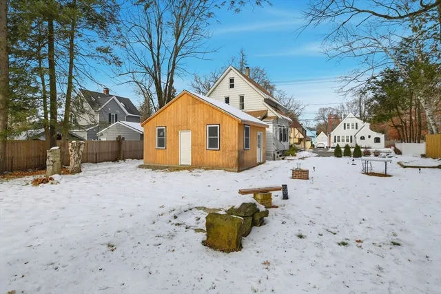 $294,900 | 410 Allen Street, Springfield, MA 01118