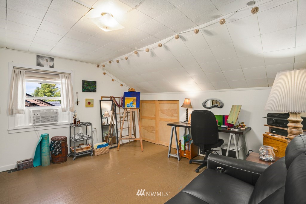 3919 Southwest Rose Street Seattle, WA 98136 - Photo 19 of 26 Gallery Image 19