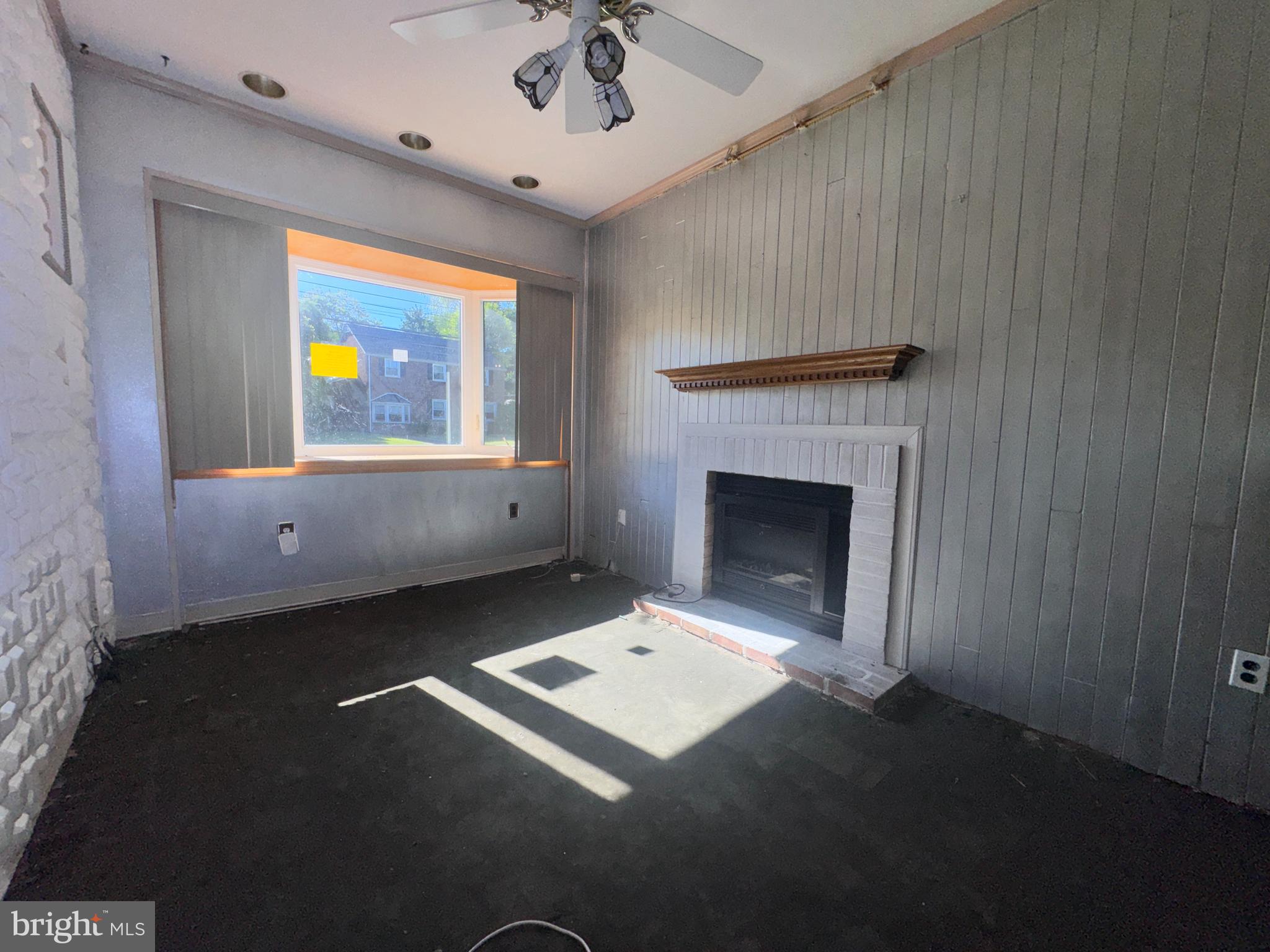 810 Irvington Road Drexel Hill, PA 19026 - Photo 17 of 30 family room