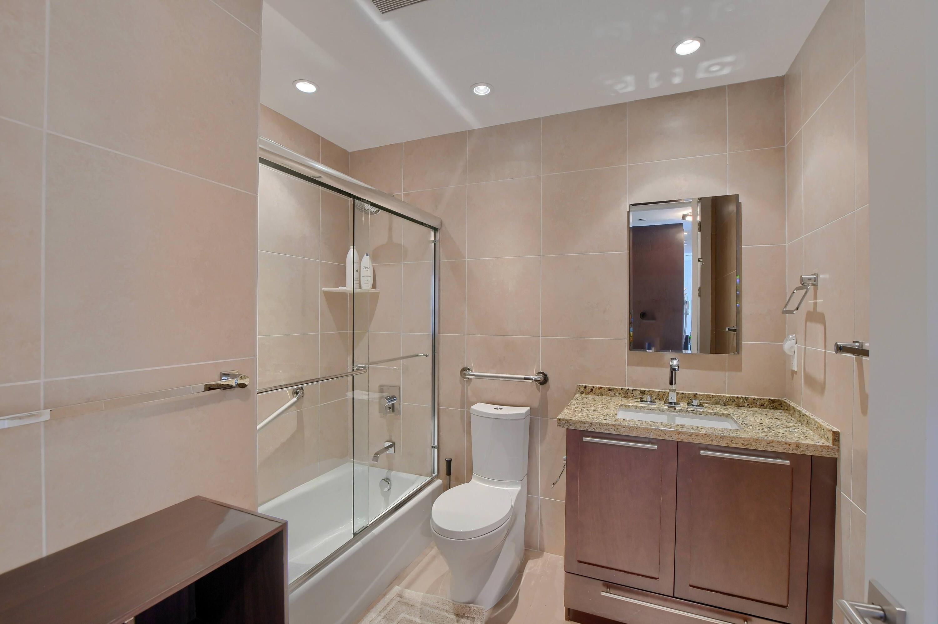 1714 Bridgewood Drive, Unit 1714 Boca Raton, FL 33434 - Photo 14 of 27 Guest
