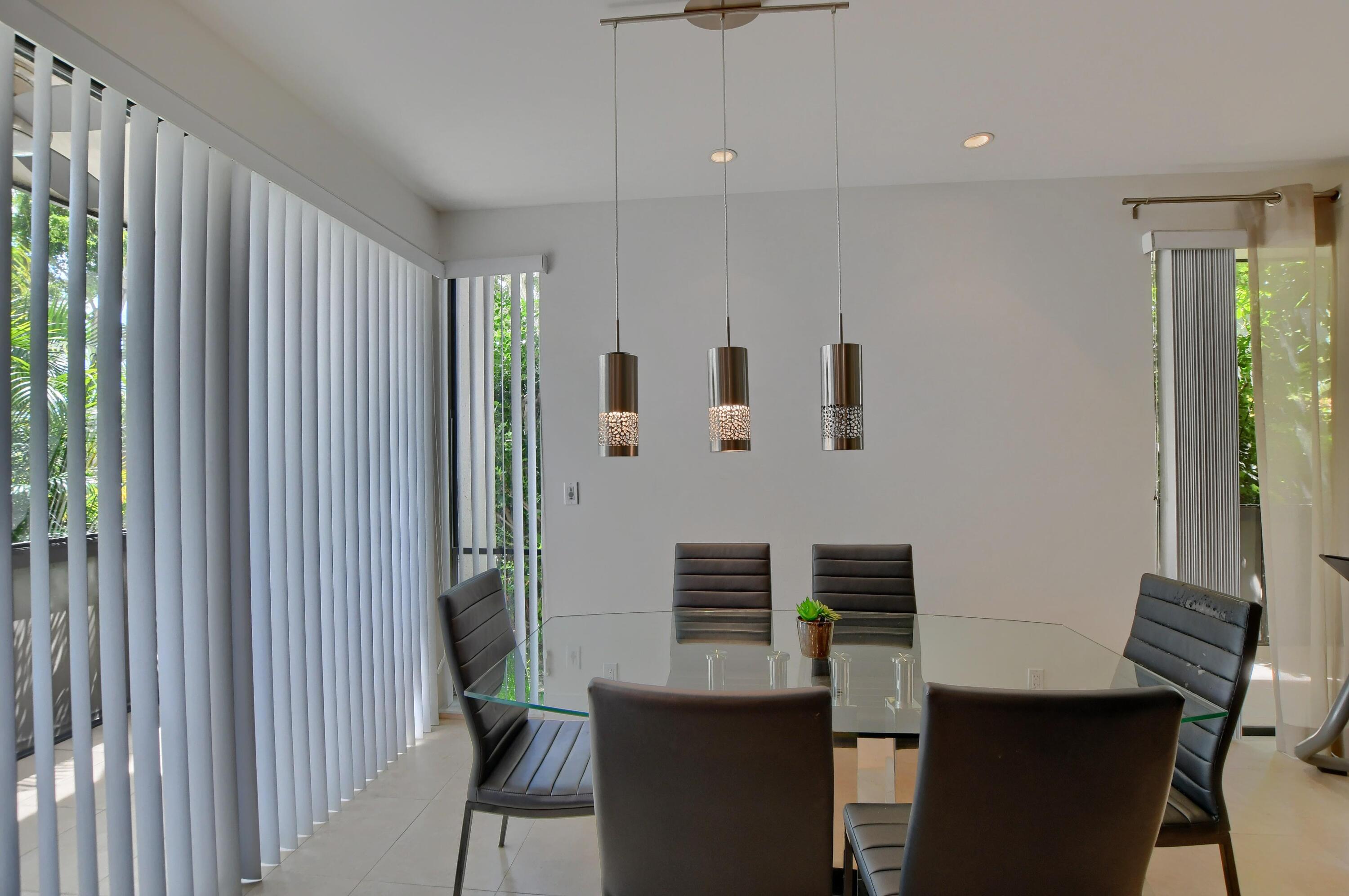 1714 Bridgewood Drive, Unit 1714 Boca Raton, FL 33434 - Photo 6 of 27 Dining