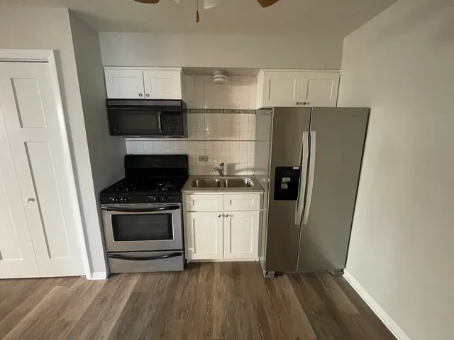 $1,225 | 2132 North Harlem Avenue, Unit 1C, Elmwood Park, IL 60707