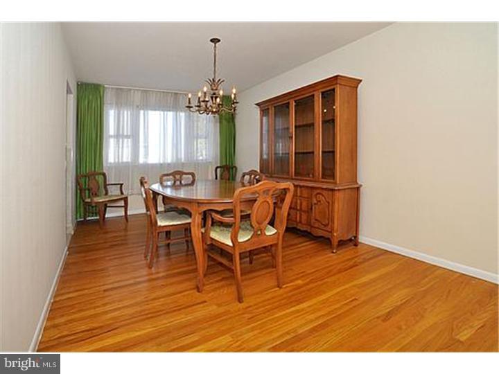 9816 Layton Road Philadelphia, PA 19115 - Photo 7 of 18