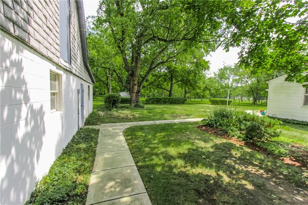 4027 South Post Road Indianapolis, IN 46239 - Photo 6 of 50