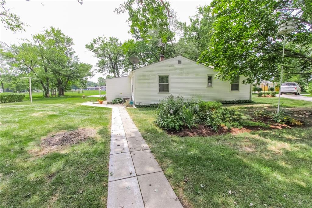 4027 South Post Road Indianapolis, IN 46239 - Photo 7 of 50