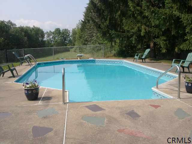 749 Putnam Road Rotterdam, NY 12306 - Photo 14 of 15 Photo 14