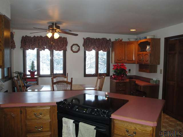 749 Putnam Road Rotterdam, NY 12306 - Photo 7 of 15 Photo 7