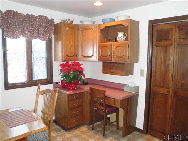 749 Putnam Road Rotterdam, NY 12306 - Photo 9 of 15 Photo 9