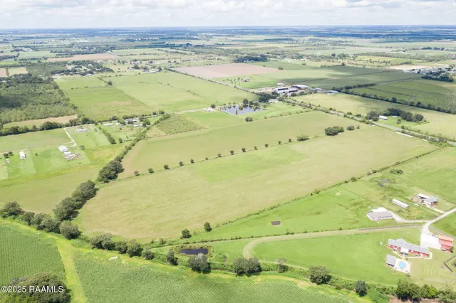 $299,900 | 0 Hwy 92 Maurice La, Maurice, LA 70555