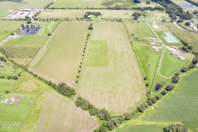 $299,900 | 0 Hwy 92 Maurice La, Maurice, LA 70555