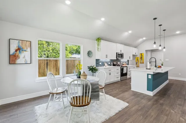 $319,900 | 512 Frazier Street, Terrell, TX 75160