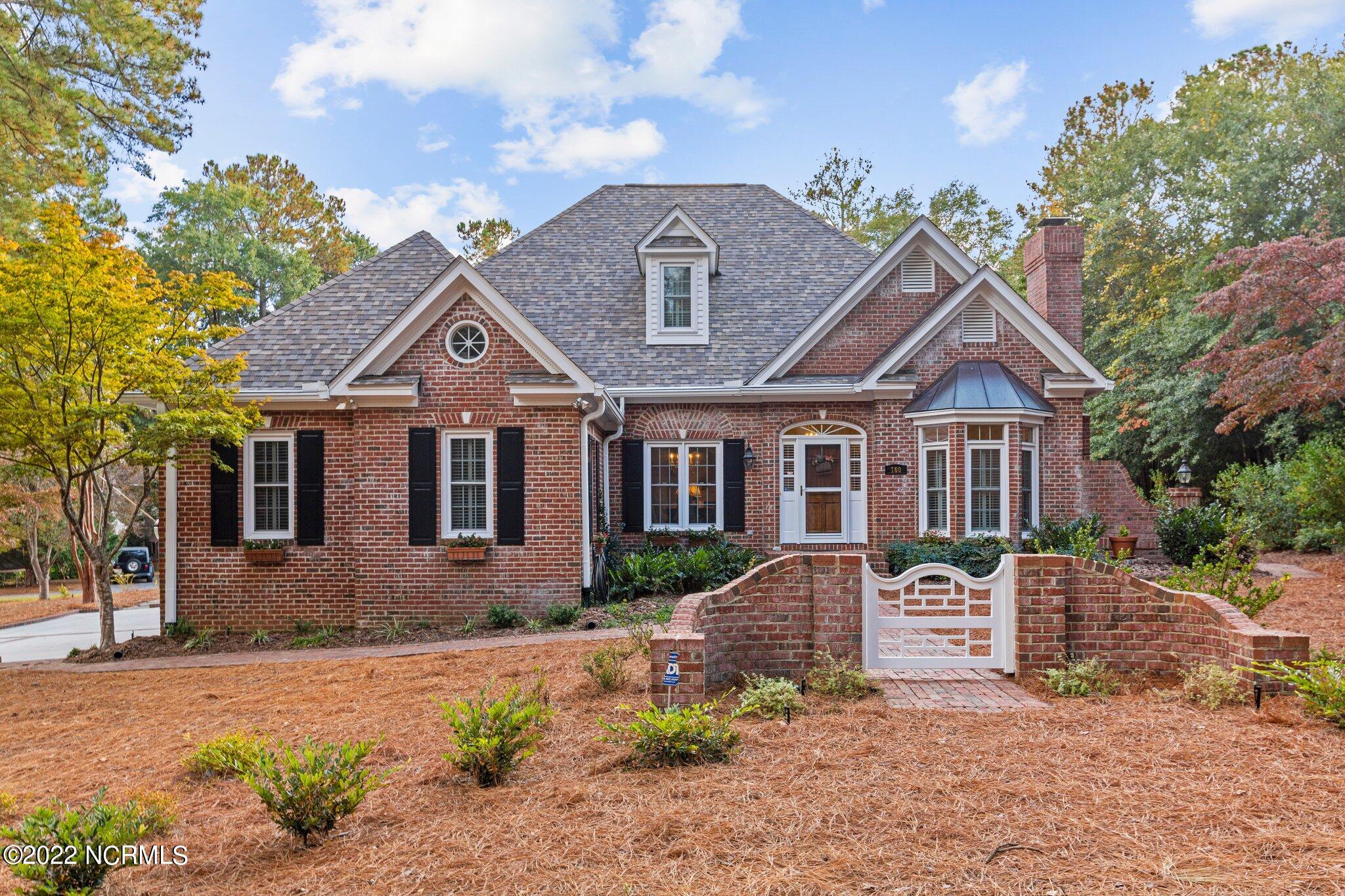 160 McCaskill Road East Pinehurst, NC 28374 - Photo 2 of 38 13-web-or-mls-IMG_4993