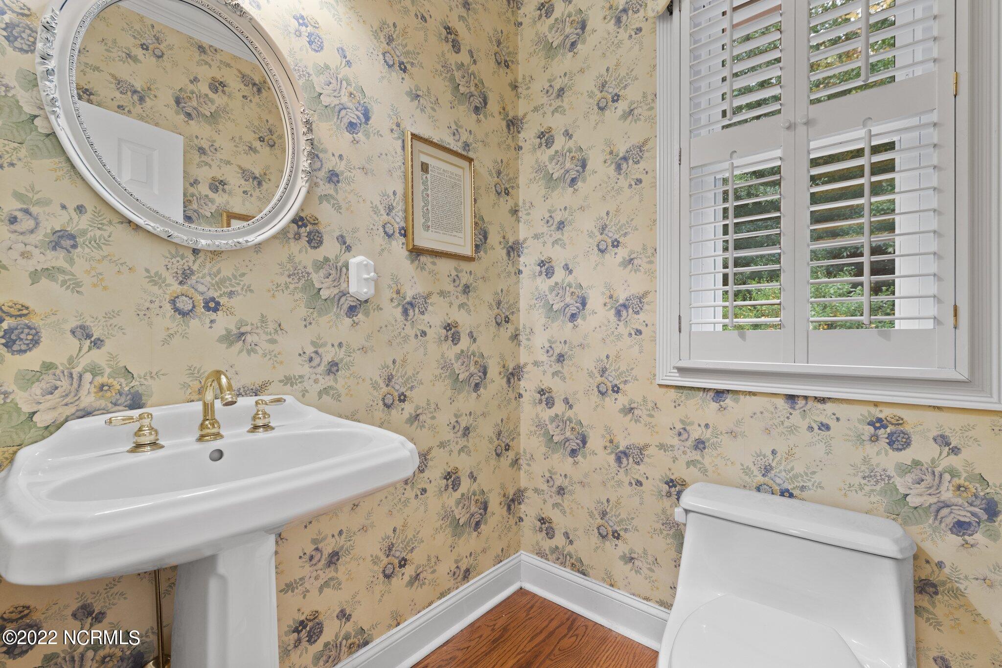 160 McCaskill Road East Pinehurst, NC 28374 - Photo 27 of 38 Powder Room