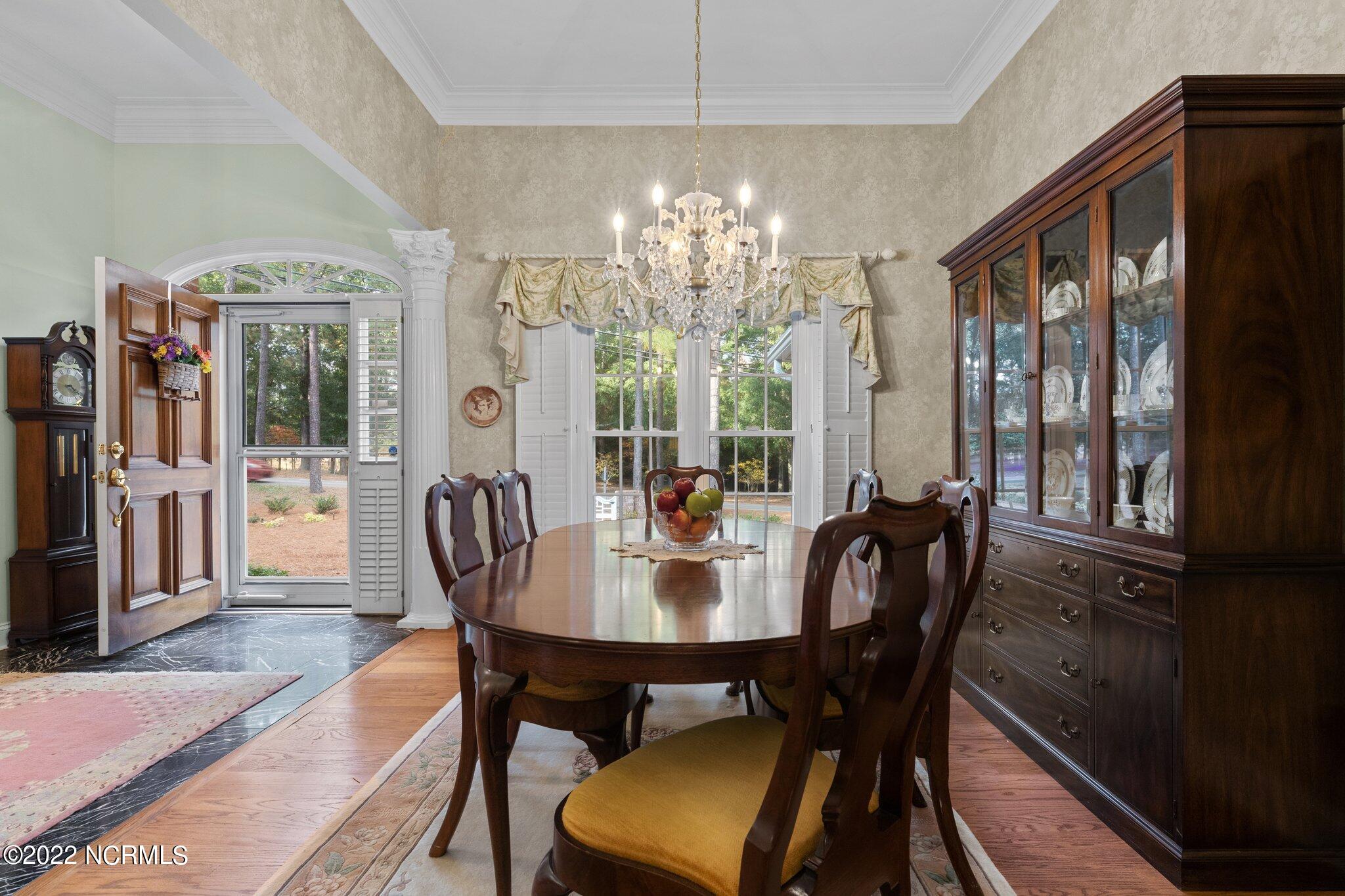 160 McCaskill Road East Pinehurst, NC 28374 - Photo 8 of 38 Dining Room
