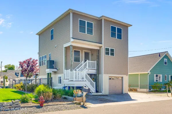 $840,000 | 90 Oregon Avenue, Waretown, NJ 08758