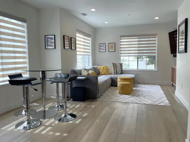 $6,000 | 1 Passage Lane, Redwood City, CA 94065