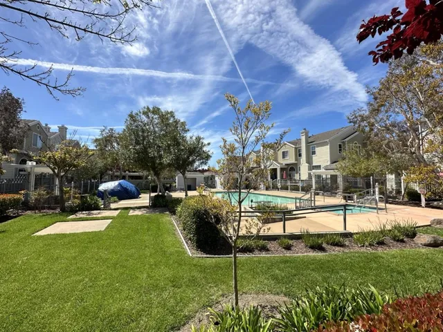 $6,000 | 1 Passage Lane, Redwood City, CA 94065