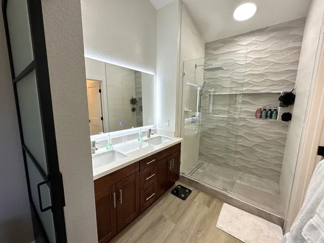 $6,000 | 1 Passage Lane, Redwood City, CA 94065