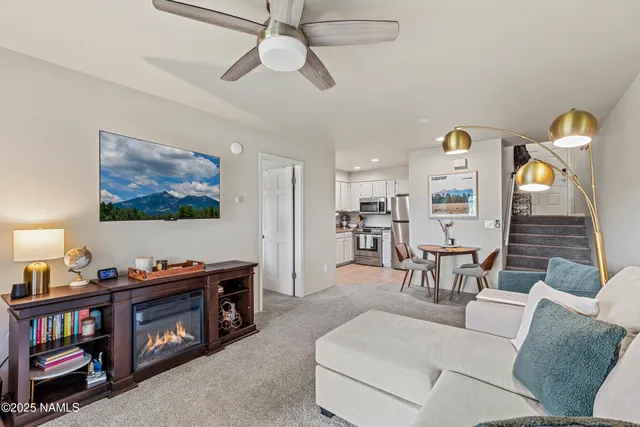 $1,800 | 2665 Valley View Drive, Unit 10127, Flagstaff, AZ 86004
