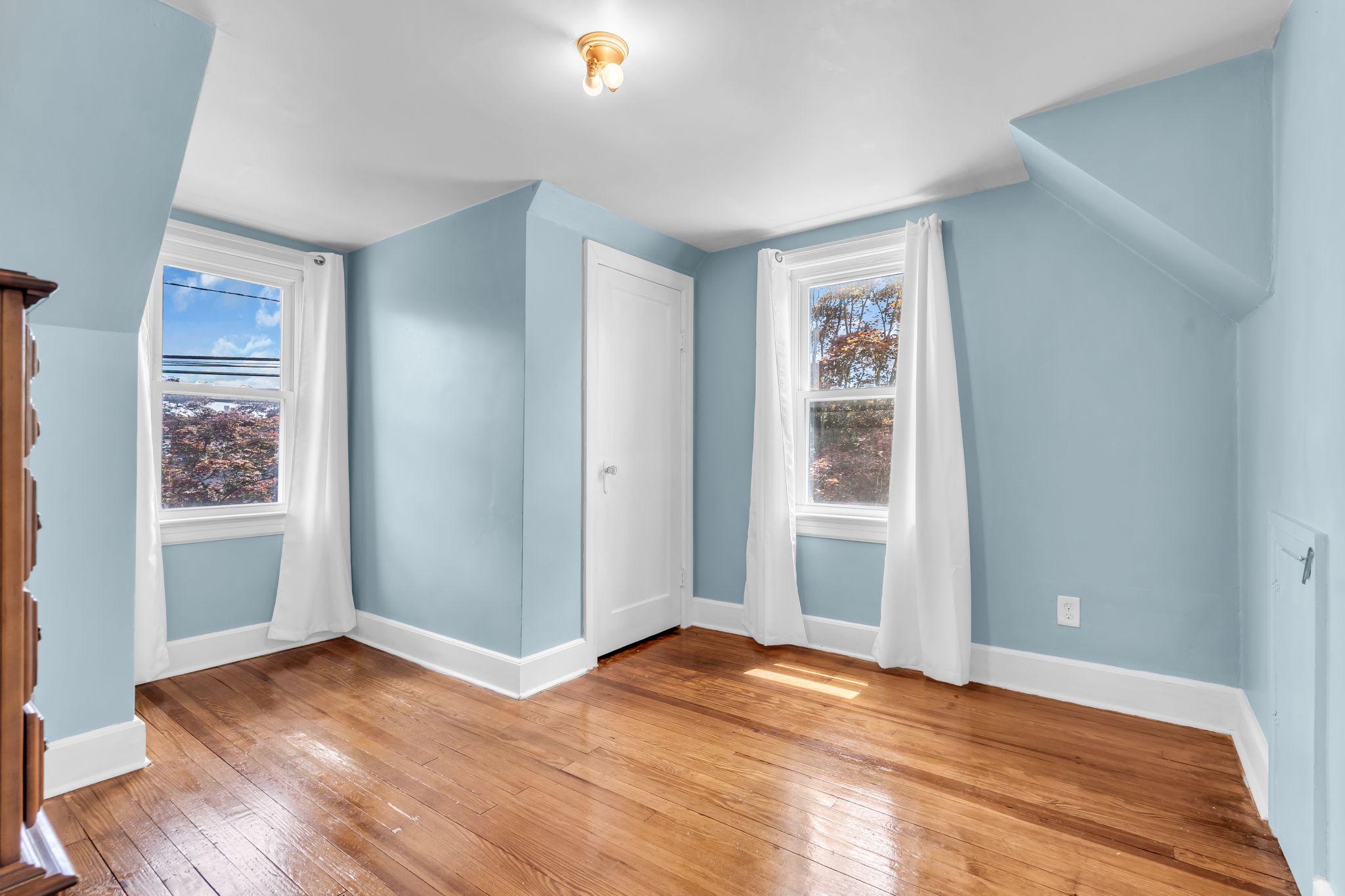 826 Whitehorse Mercerville Road Hamilton, NJ 08610 - Photo 12 of 31 Bedroom 1