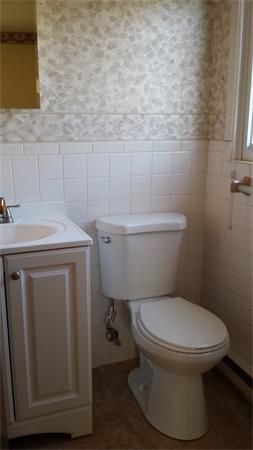 537 Sunderland Road Worcester, MA 01604 - Photo 4 of 9 Gallery Image 4