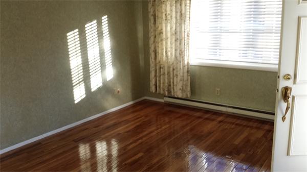 537 Sunderland Road Worcester, MA 01604 - Photo 7 of 9 Gallery Image 7