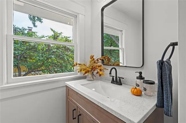 $595,000 | 617 West 59 Terrace, Kansas City, MO 64113