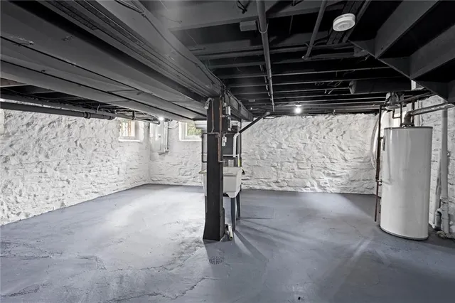 $595,000 | 617 West 59 Terrace, Kansas City, MO 64113