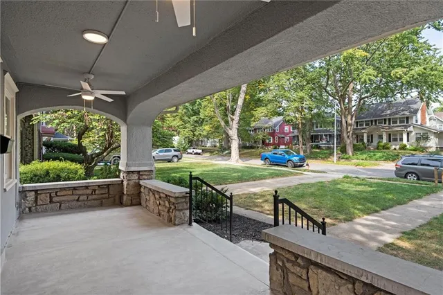 $595,000 | 617 West 59 Terrace, Kansas City, MO 64113