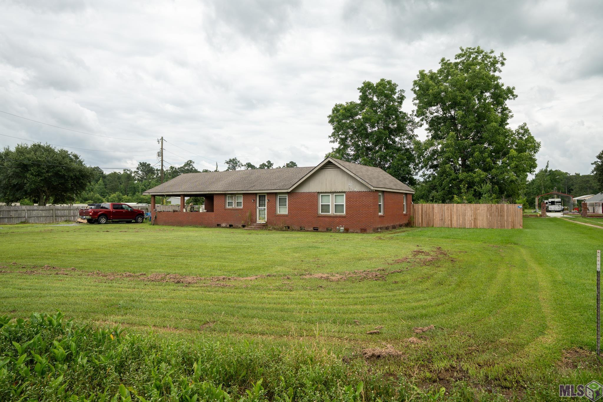 18622 Old Ferry Road Maurepas, LA 70449 - Photo 2 of 5