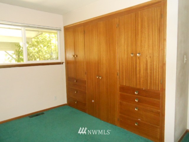 1403 Lewis Road Tacoma, WA 98465 - Photo 8 of 15 Gallery Image 8
