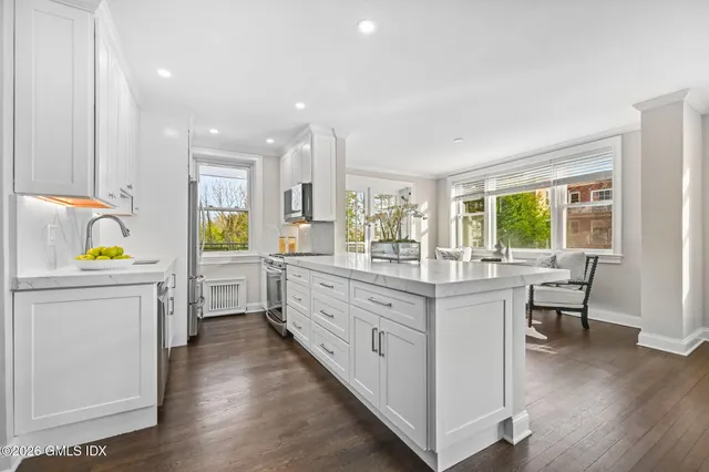 $1,100,000 | 4 Putnam Hill, Unit 3G, Greenwich, CT 06830