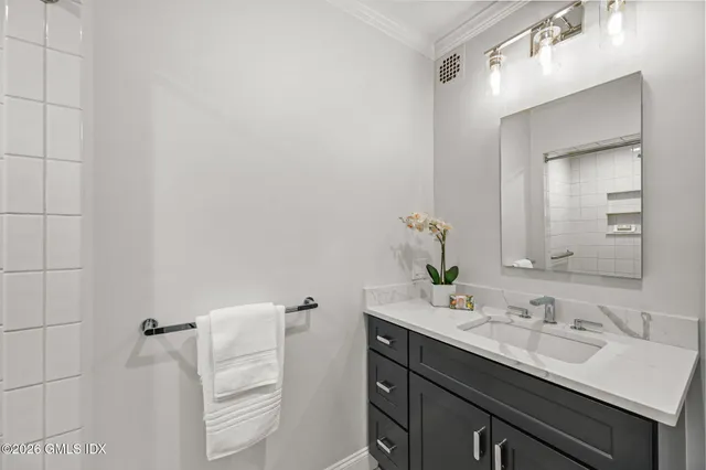 $1,100,000 | 4 Putnam Hill, Unit 3G, Greenwich, CT 06830