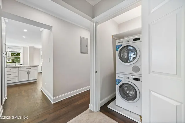 $1,100,000 | 4 Putnam Hill, Unit 3G, Greenwich, CT 06830