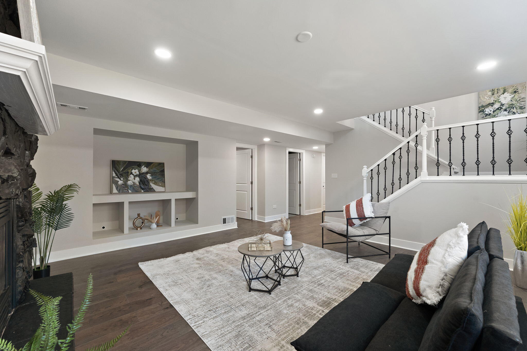 2624 Fossil Stone Road Dyer, IN 46311 - Photo 20 of 30 a living room with furniture and a table