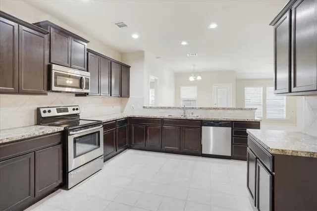 $298,000 | 1509 Colgate Drive, Van Alstyne, TX 75495