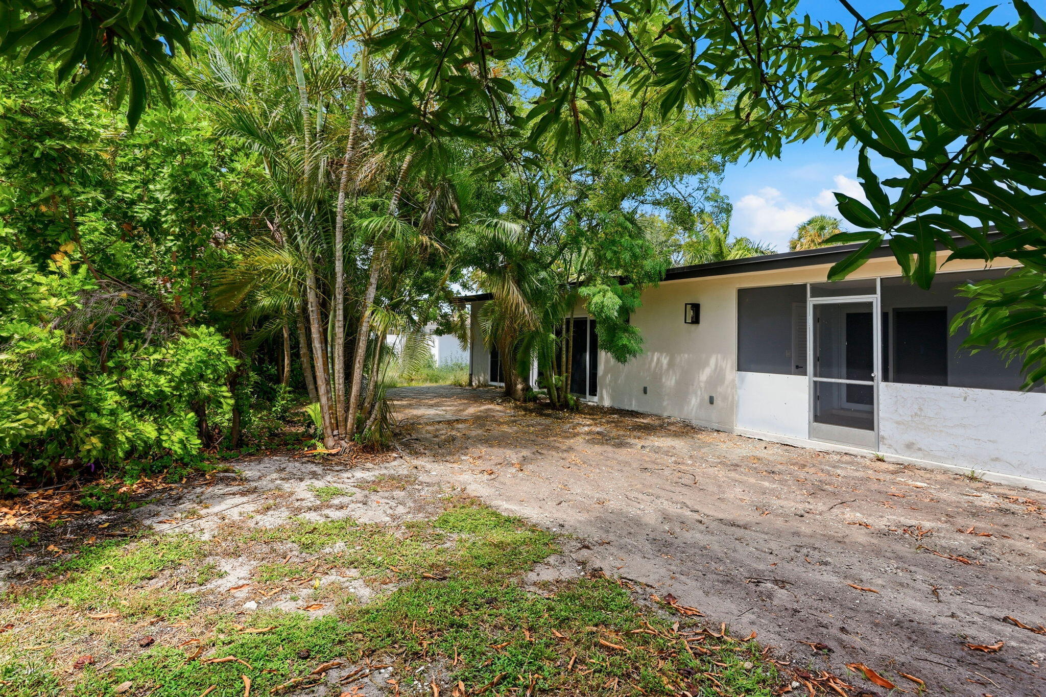 2999 Northeast 2nd Avenue Boca Raton, FL 33431 - Photo 31 of 39 37-web-or-mls-037_0E2A0427