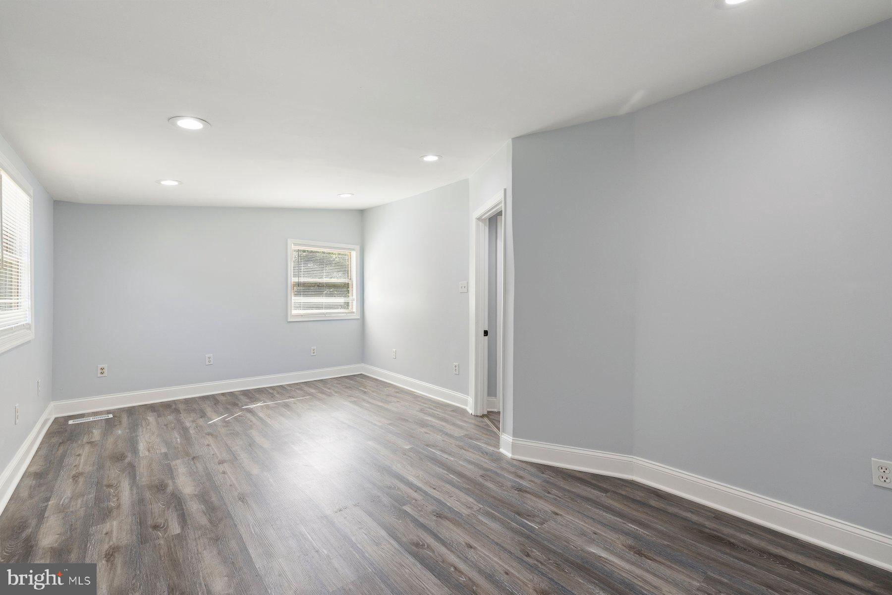 4217 Chestnut Grove Road Keedysville, MD 21756 - Photo 17 of 33 Gallery Image 17