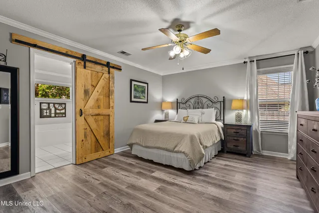 $312,500 | 435 Fairway Oaks Drive, Hernando, MS 38632